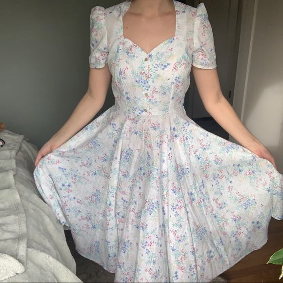 Vintage Dresses & Skirts - Sold - 1950 Vintage Day Dress (S/M)